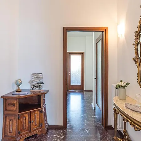 Teo S House Private Parking And View