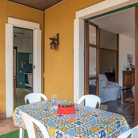 Teo S House Private Parking And View Apartman Carate Urio