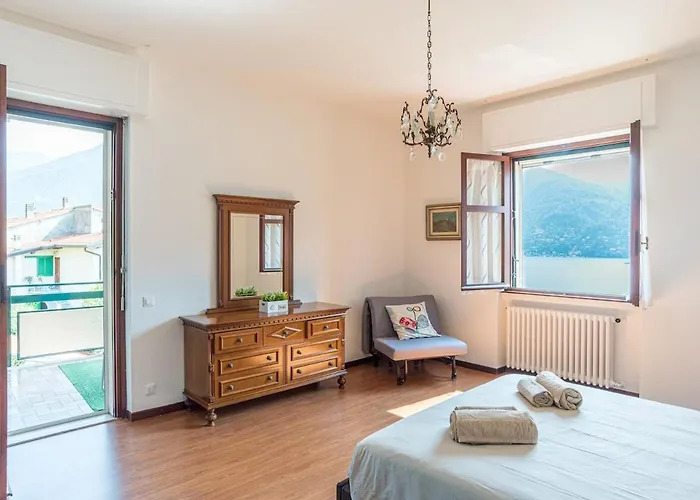 Daire Teo S House Private Parking And View Carate Urio